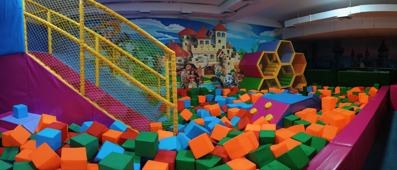 У червні розважальний центр «Нарнія» у ТРЦ Південний оновилася — ще більше розваг для маленьких відвідувачів!